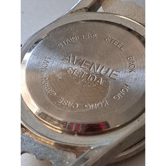 The Avenue Watch Silver Tone Quartz Analog Ladies Clasp Bracelet Rhinestone Read - Picture 3 of 11